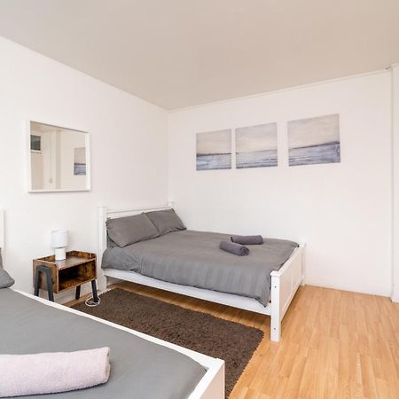 Spacious 1 Bed Flat In Dalston Лондон Экстерьер фото