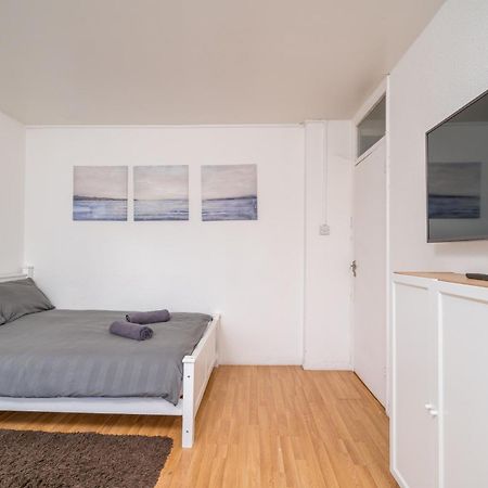 Spacious 1 Bed Flat In Dalston Лондон Экстерьер фото