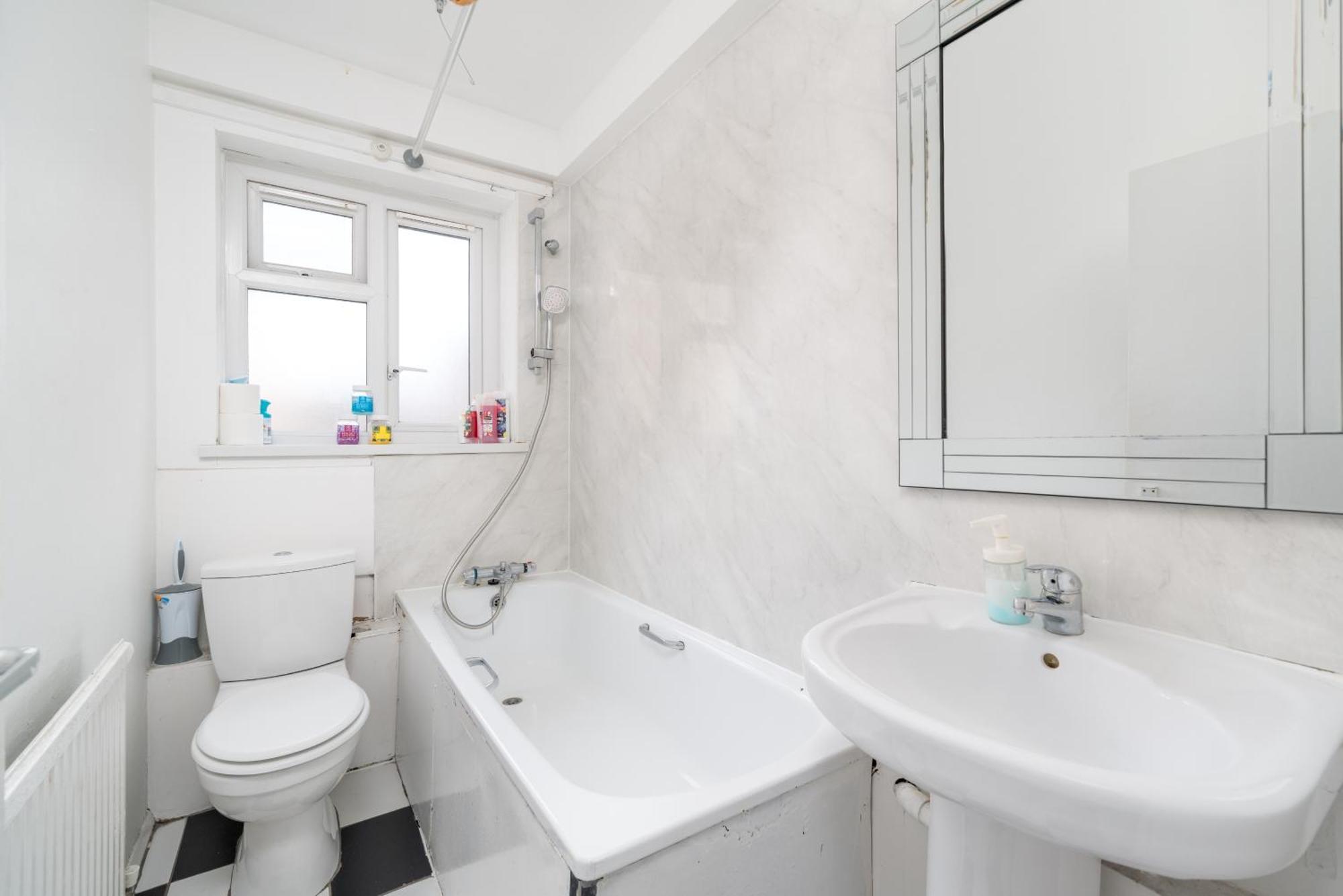 Spacious 1 Bed Flat In Dalston Лондон Экстерьер фото